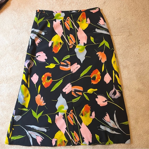 Vintage Vibrant Floral Print Skirt - Picture 2 of 4